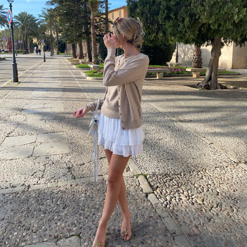 Basic cashmere cardigan with round neck